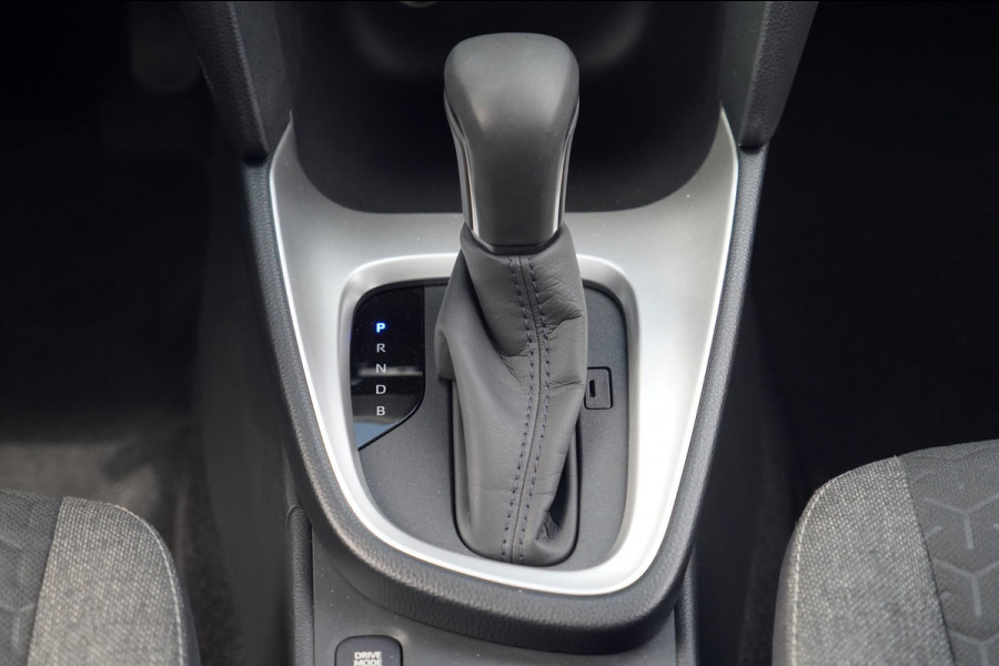 Toyota Yaris Cross 1.5 Hybrid First Edition / 1e Eigenaar / 5dkm NAP / NL-Auto / Camera / Navi / Climate