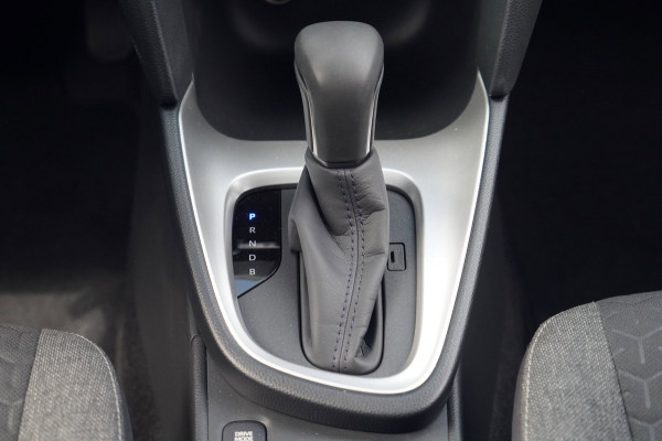 Toyota Yaris Cross 1.5 Hybrid First Edition / 1e Eigenaar / 5dkm NAP / NL-Auto / Camera / Navi / Climate