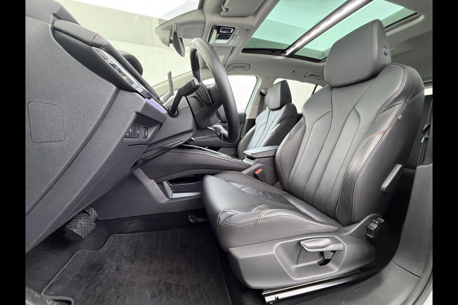 Škoda ENYAQ iV 60 Panoramadak Leder Stuur+Stoel+Achterbankverwarming 3-Zone Ecc Navi Apple Carplay Android Auto Draadloze Telefoonlader SOH 90.6% Elek.Achterklep Privacy Glas Lmv 20" Led Pdc Isofix DAB Lane Assist Dealeronderhouden Origineel Nederlandse Auto Zeer Compleet