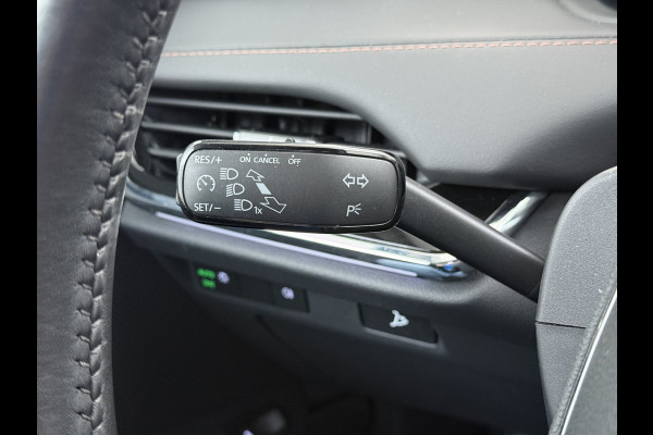 Škoda ENYAQ iV 60 Panoramadak Leder Stuur+Stoel+Achterbankverwarming 3-Zone Ecc Navi Apple Carplay Android Auto Draadloze Telefoonlader SOH 90.6% Elek.Achterklep Privacy Glas Lmv 20" Led Pdc Isofix DAB Lane Assist Dealeronderhouden Origineel Nederlandse Auto Zeer Compleet