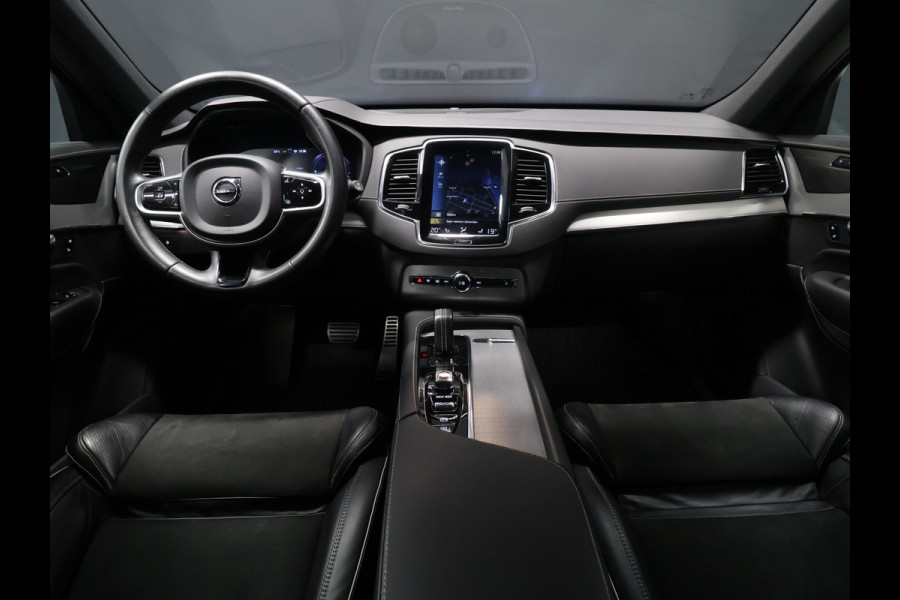 Volvo XC90 2.0 T8 Recharge AWD R-Design 7P [ADAPTIVE CRUISE, HARMAN/KARDON, MEMORY SEATS, TREKHAAK UITKLAPBAAR, STUURVERWARMING, APPLE CARPLAY, ANDROID, SFEERVERLICHTING, STOELVERWARMING, CAMERA, CLIMATE 4-ZONE, KEYLESS ENTRY