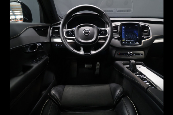 Volvo XC90 2.0 T8 Recharge AWD R-Design 7P [ADAPTIVE CRUISE, HARMAN/KARDON, MEMORY SEATS, TREKHAAK UITKLAPBAAR, STUURVERWARMING, APPLE CARPLAY, ANDROID, SFEERVERLICHTING, STOELVERWARMING, CAMERA, CLIMATE 4-ZONE, KEYLESS ENTRY