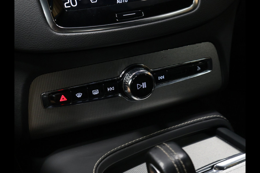 Volvo XC90 2.0 T8 Recharge AWD R-Design 7P [ADAPTIVE CRUISE, HARMAN/KARDON, MEMORY SEATS, TREKHAAK UITKLAPBAAR, STUURVERWARMING, APPLE CARPLAY, ANDROID, SFEERVERLICHTING, STOELVERWARMING, CAMERA, CLIMATE 4-ZONE, KEYLESS ENTRY