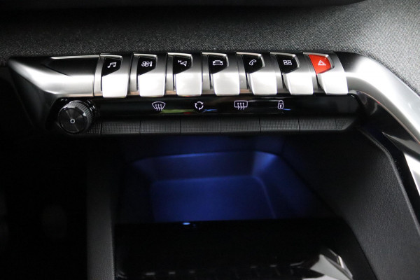 Peugeot 3008 1.2 PureTech Allure*HAAK*CAM*ACC*CARPLAY*LED*NAVI*