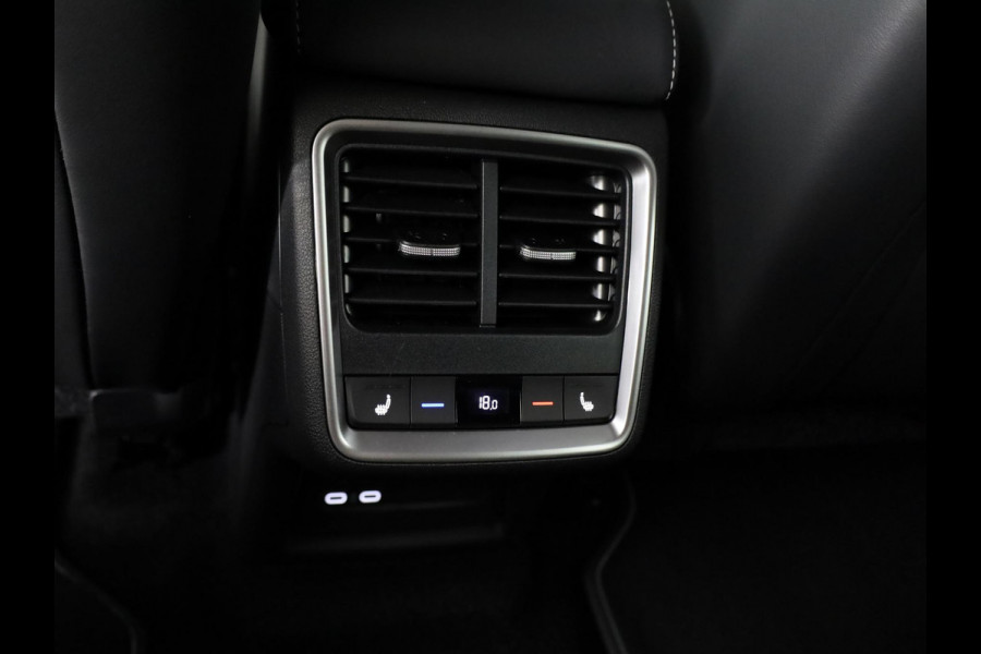 Škoda Elroq 85 Sportline 286pk | Pluspakket | Trekhaak | Adaptief onderstel | Warmtepomp | Verw. voorruit |