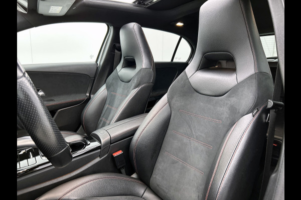 Mercedes-Benz A-Klasse 200 Business Solution AMG(Goed ondH, Panorama, Sfeerverlichting, Lane Assist,Navi, Camera, StoelV, Etc)