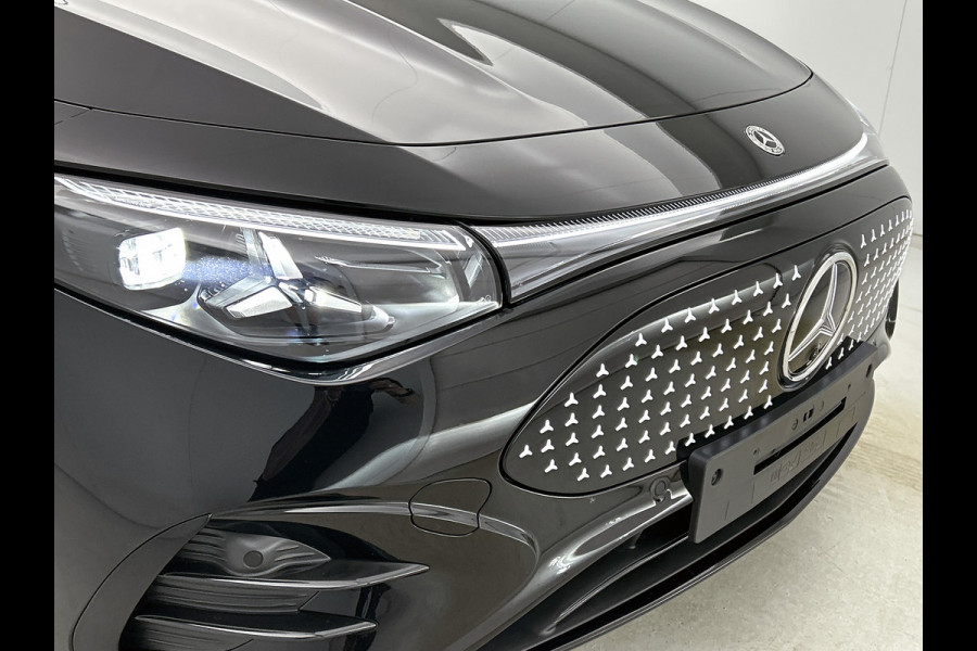 Mercedes-Benz CLA-Klasse Shooting Brake 250+ Business Solution AMG 85 kWh | Nightpakket | Trekhaak | Warmtewerend, donkergetint glas | Massagefunctie | Vast panoramadak | 18 inch vijfspaaks AMG-velgen |