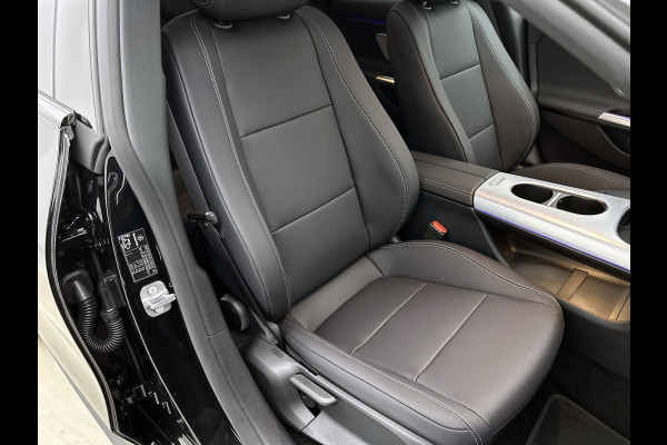 Mercedes-Benz CLA-Klasse Shooting Brake 250+ Business Solution AMG 85 kWh | Nightpakket | Trekhaak | Warmtewerend, donkergetint glas | Massagefunctie | Vast panoramadak | 18 inch vijfspaaks AMG-velgen |