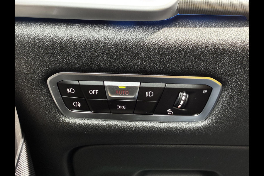 BMW X5 xDrive45e High Executive M Sport Pakket Automaat / Live Cockpit Professional / Panoramadak / Trekhaak / Comfortstoelen / Head-Up Display / Luchtvering / Driving Assistant Professional / Hifi / Stoelverwarming voor+achter /