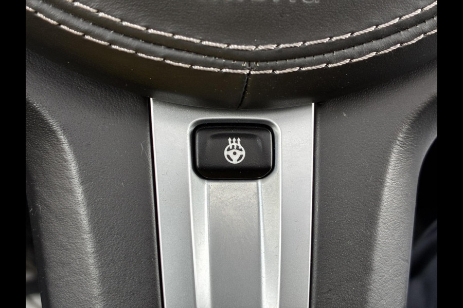 BMW X5 xDrive45e High Executive M Sport Pakket Automaat / Live Cockpit Professional / Panoramadak / Trekhaak / Comfortstoelen / Head-Up Display / Luchtvering / Driving Assistant Professional / Hifi / Stoelverwarming voor+achter /