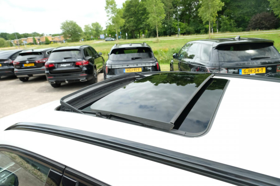 BMW X2 sDrive20i High Executive 190 PK | Panorama dak | Stoelverwarming | Vol lederen bekleding | CarPlay| Elektrische klep | LED verlichting | Lichtmetalen velgen | Achteruitrijcamera |