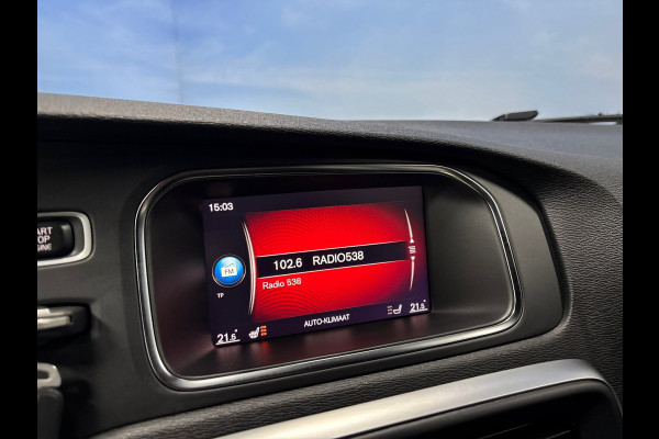 Volvo V40 2.0 T4 Business Sport Navi | Clima | Cruise | PDC | Trekhaak