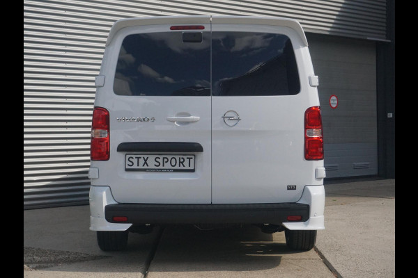 Opel Vivaro-e Dubbele Cabine 75kWh | STX Sport | Mooiste  bus van NL (!) | Lederen bekleding | Spoilerpakket | 18 inch Lichtmetalen velgen | Dynamic Comfort NAV Pakket | Winterpakket | 2x schuifdeur | Betimmering | Comfortstoelen |