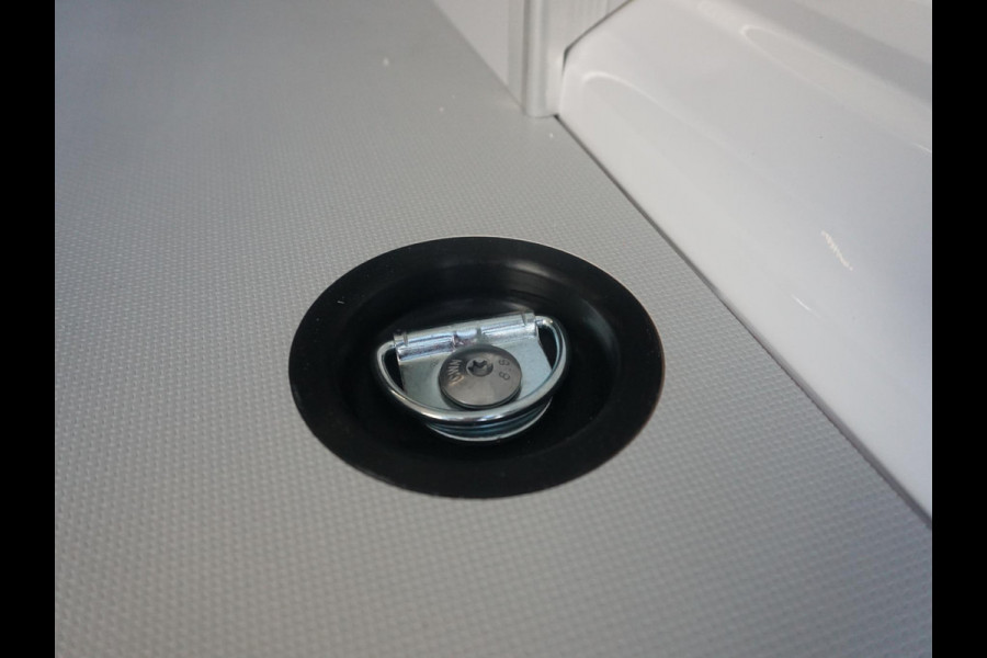 Opel Vivaro-e Dubbele Cabine 75kWh | STX Sport | Mooiste  bus van NL (!) | Lederen bekleding | Spoilerpakket | 18 inch Lichtmetalen velgen | Dynamic Comfort NAV Pakket | Winterpakket | 2x schuifdeur | Betimmering | Comfortstoelen |