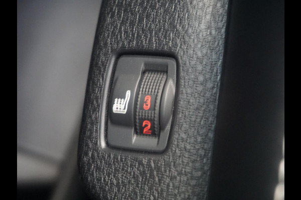 Opel Vivaro-e Dubbele Cabine 75kWh | STX Sport | Mooiste  bus van NL (!) | Lederen bekleding | Spoilerpakket | 18 inch Lichtmetalen velgen | Dynamic Comfort NAV Pakket | Winterpakket | 2x schuifdeur | Betimmering | Comfortstoelen |