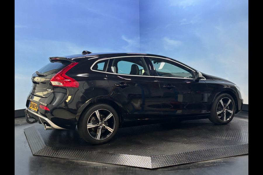 Volvo V40 2.0 T4 Business Sport Navi | Clima | Cruise | PDC | Trekhaak