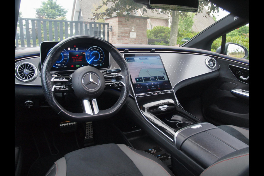 Mercedes-Benz EQE 350+ Launch Edition AMG Line 91 kWh | Panoramadak | Burmester | Camera | Sfeerverlichting | ACC |