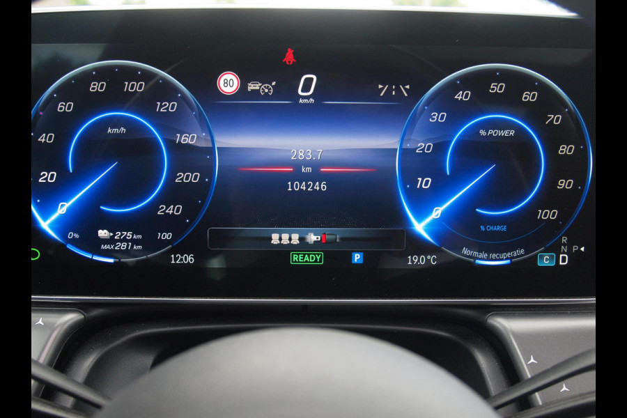 Mercedes-Benz EQE 350+ Launch Edition AMG Line 91 kWh | Panoramadak | Burmester | Camera | Sfeerverlichting | ACC |
