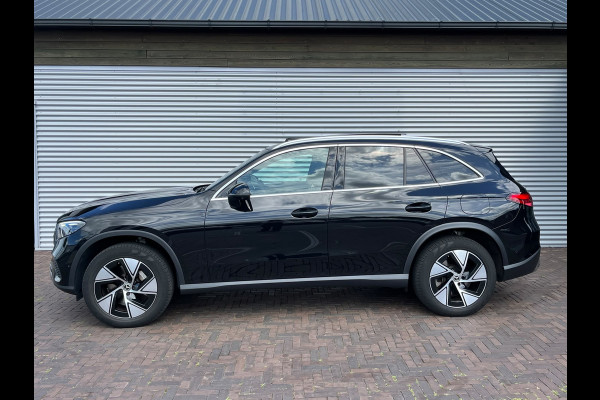 Mercedes-Benz GLC 300e 4MATIC AMG Line PANORAMADAK