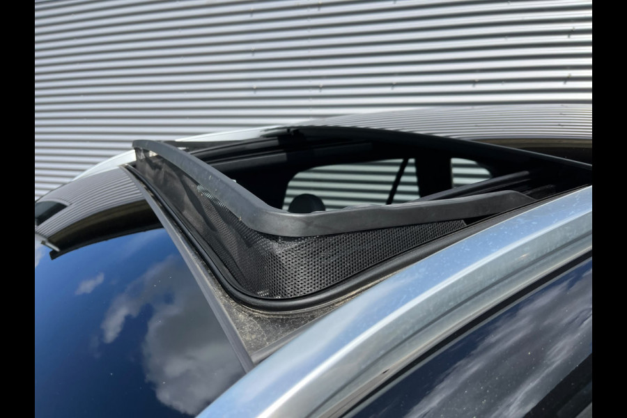 Mercedes-Benz GLC 300e 4MATIC AMG Line PANORAMADAK