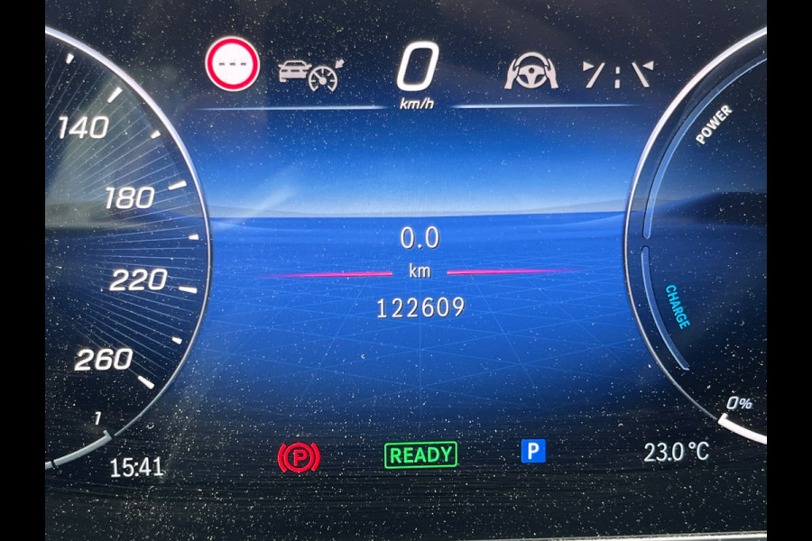 Mercedes-Benz GLC 300e 4MATIC AMG Line PANORAMADAK