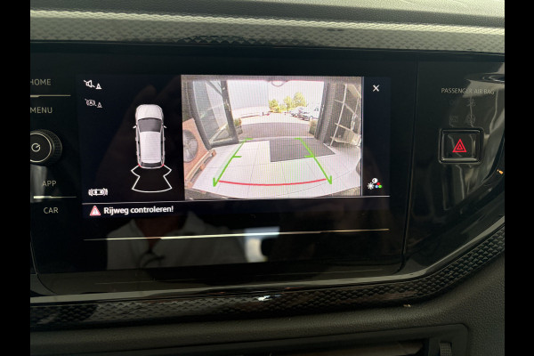 Volkswagen Polo 1.0 TSI Life Edition Achteruitrijcamera - Airco - Apple carplay - Draadloze telefoonoplader - Parkeersensor achter - Radio - Licht metalen velgen 15 inch - Navigatie - Radio - Cruise control - Elektrische ramen - Bluetooth - Led verlichting - Regensensor - start/stop systeem - stuurwiel multifunctioneel - Stoffen bekleding