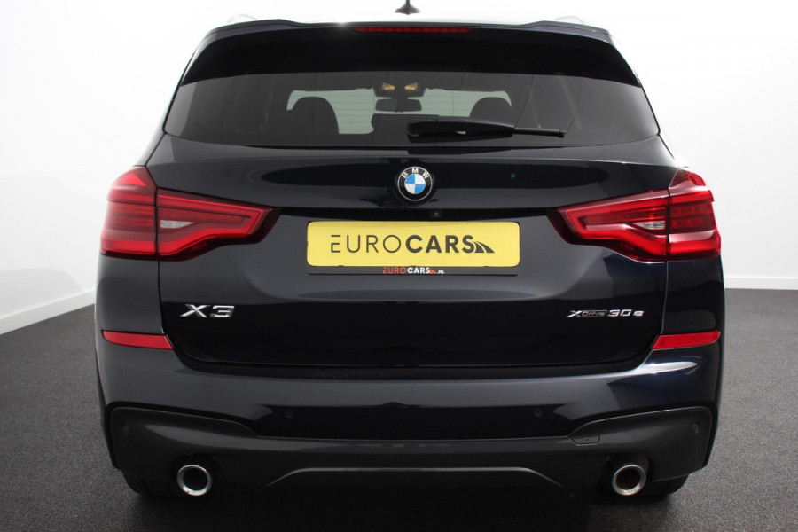 BMW X3 xDrive30e 292pk Hybrid Steptronic M Sport Navigatie Apple Carplay/Android Auto Parkeersensoren Camera Panoramadak Adaptive Cruise Control Adaptieve LED-koplampen Sound-systeem Harman-Kardon Climatronic