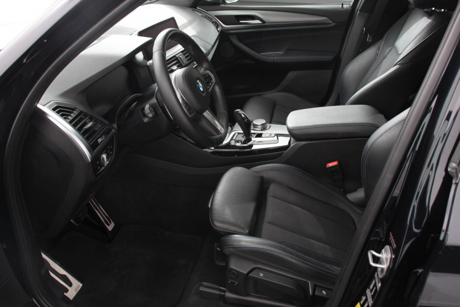 BMW X3 xDrive30e 292pk Hybrid Steptronic M Sport Navigatie Apple Carplay/Android Auto Parkeersensoren Camera Panoramadak Adaptive Cruise Control Adaptieve LED-koplampen Sound-systeem Harman-Kardon Climatronic