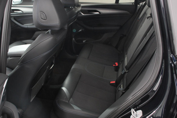 BMW X3 xDrive30e 292pk Hybrid Steptronic M Sport Navigatie Apple Carplay/Android Auto Parkeersensoren Camera Panoramadak Adaptive Cruise Control Adaptieve LED-koplampen Sound-systeem Harman-Kardon Climatronic
