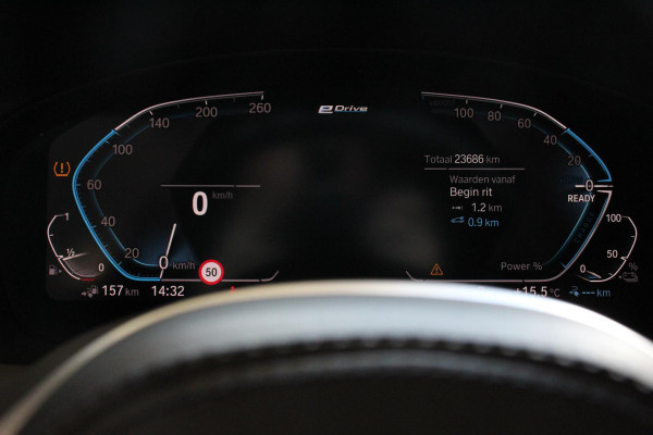 BMW X3 xDrive30e 292pk Hybrid Steptronic M Sport Navigatie Apple Carplay/Android Auto Parkeersensoren Camera Panoramadak Adaptive Cruise Control Adaptieve LED-koplampen Sound-systeem Harman-Kardon Climatronic
