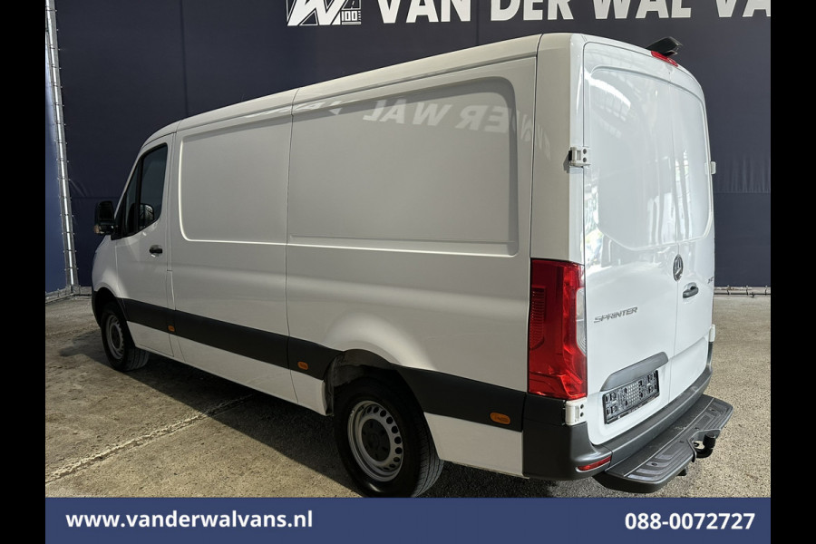 Mercedes-Benz Sprinter 314 CDI 143pk L2H1 Euro6 Airco | Camera | Apple Carplay | Trekhaak | Chauffeursstoel Android Auto, Bijrijdersbank