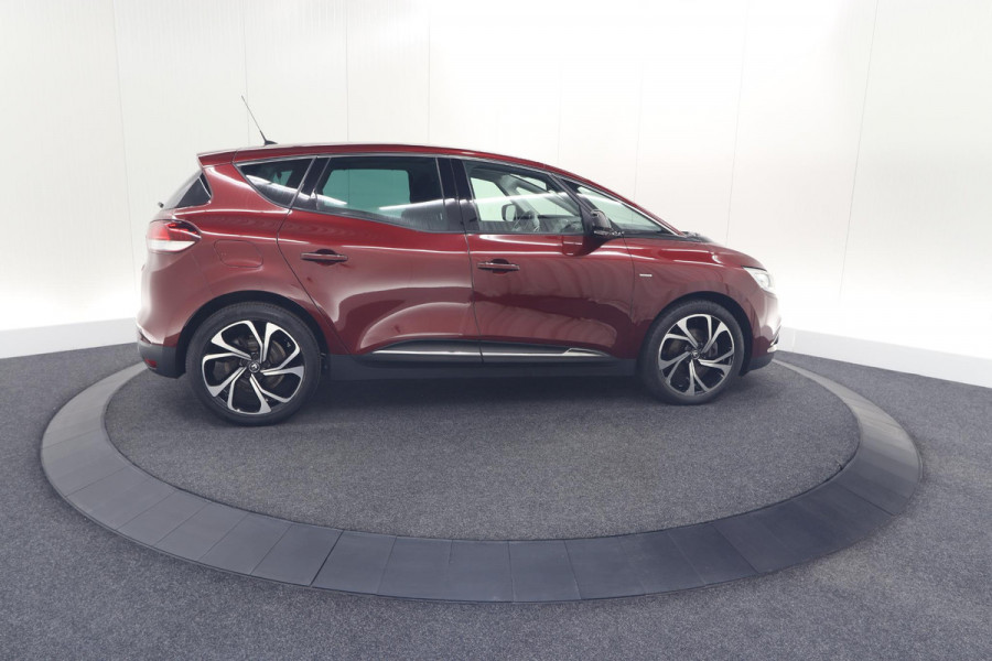 Renault Scénic TCe 140 EDC Limited | Camera | Stoelverwarming | Navigatie | Apple Carplay
