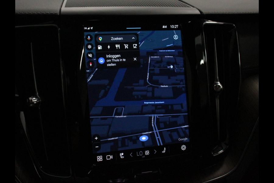 Volvo XC60 2.0 T6 398pk Plug-in hybrid AWD Ultimate Dark Bowers &Wilkins Premium Sound system Navigatie Google Panorama dak Camera Extra Getint glas Stoelen met massage functie