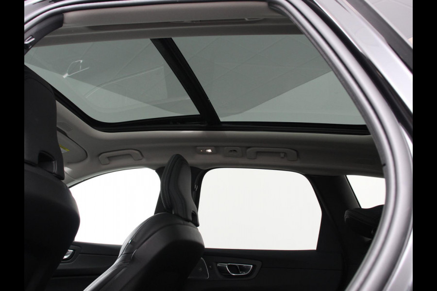 Volvo XC60 2.0 T6 398pk Plug-in hybrid AWD Ultimate Dark Bowers &Wilkins Premium Sound system Navigatie Google Panorama dak Camera Extra Getint glas Stoelen met massage functie