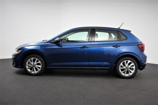 Volkswagen Polo 1.0 TSI DSG Style Navigatie Climate Control Adaptieve Cruise Control Camera Lane Assist LED Matrix DAB Parkeer sensoren Apple Carplay/ Android Auto