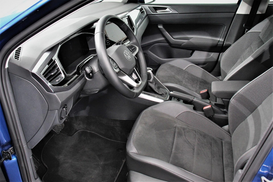 Volkswagen Polo 1.0 TSI DSG Style Navigatie Climate Control Adaptieve Cruise Control Camera Lane Assist LED Matrix DAB Parkeer sensoren Apple Carplay/ Android Auto