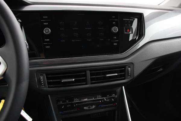 Volkswagen Polo 1.0 TSI DSG Style Navigatie Climate Control Adaptieve Cruise Control Camera Lane Assist LED Matrix DAB Parkeer sensoren Apple Carplay/ Android Auto