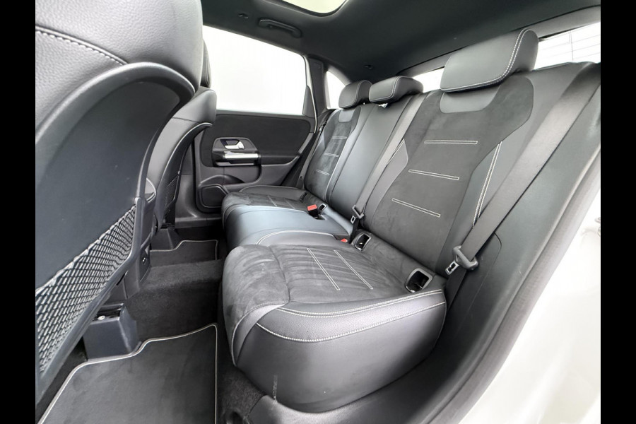 Mercedes-Benz B-Klasse 250 e Business Solution AMG Limited VAN: 30.900,- VOOR: 28.877,- UW WKVOORDEEL: 2.023-  | PANORAMA DAK | 360 CAMERA | SFEER VERLICHTING | ADAPTIEF CRUISE CONTROL | MEMORY OP STOEL | HEAD-UP DISPLAY | 12 MND BOVAG GARANTIE |