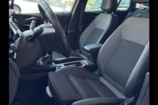 Opel Astra Sports Tourer 1.2 Design & Tech NL-AUTO | TREKHAAK | NAVI | LED