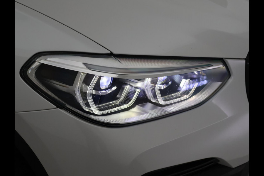 BMW X3 xDrive20i HIGH EXECUTVE M-SPORT + 20 INCH | TREKHAAK | ADAPTIVE CRUISE | DIGITALE COCKPIT