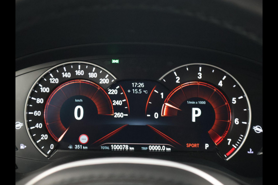 BMW X3 xDrive20i HIGH EXECUTVE M-SPORT + 20 INCH | TREKHAAK | ADAPTIVE CRUISE | DIGITALE COCKPIT