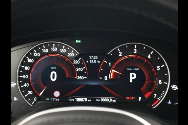 BMW X3 xDrive20i HIGH EXECUTVE M-SPORT + 20 INCH | TREKHAAK | ADAPTIVE CRUISE | DIGITALE COCKPIT