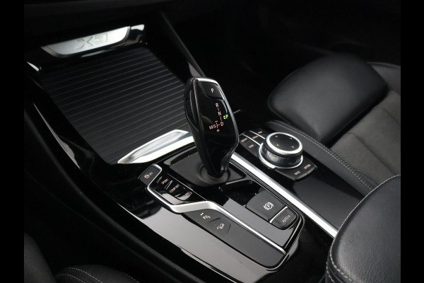 BMW X3 xDrive20i HIGH EXECUTVE M-SPORT + 20 INCH | TREKHAAK | ADAPTIVE CRUISE | DIGITALE COCKPIT