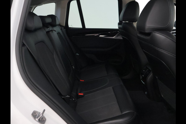 BMW X3 xDrive20i HIGH EXECUTVE M-SPORT + 20 INCH | TREKHAAK | ADAPTIVE CRUISE | DIGITALE COCKPIT