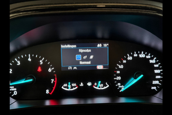 Ford Focus 1.0 EcoBoost ST Line Business|Panoramadak|Camera
