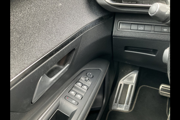 Peugeot 3008 1.6 181PK GT Line Automaat Trekhaak Pano Leer Adap.Cruise 360° Carplay Voll.Onderhouden BOMVOL!
