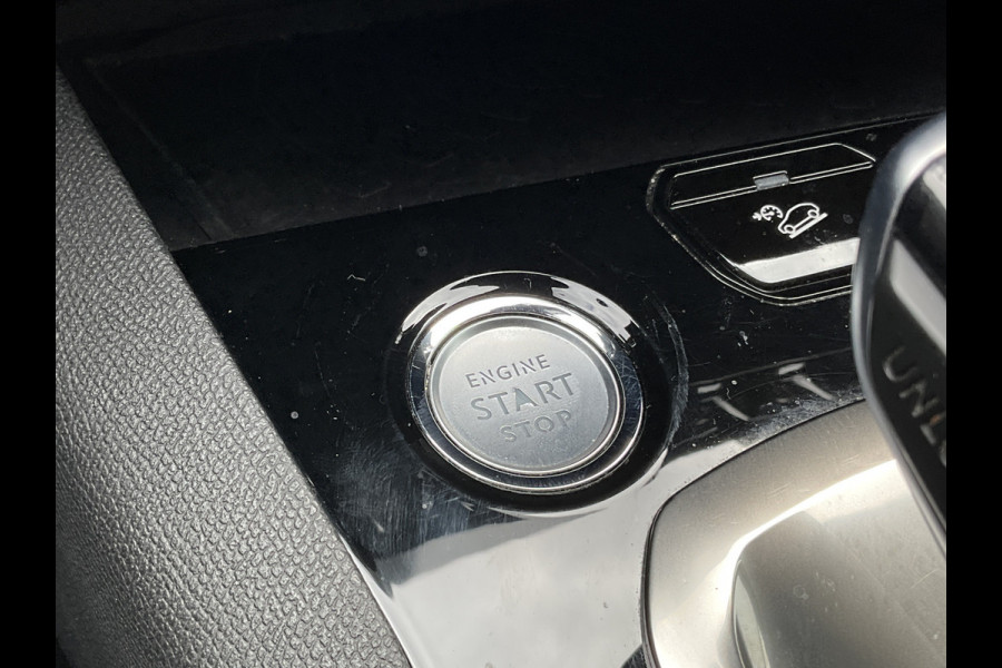 Peugeot 3008 1.6 181PK GT Line Automaat Trekhaak Pano Leer Adap.Cruise 360° Carplay Voll.Onderhouden BOMVOL!