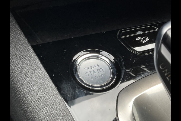 Peugeot 3008 1.6 181PK GT Line Automaat Trekhaak Pano Leer Adap.Cruise 360° Carplay Voll.Onderhouden BOMVOL!