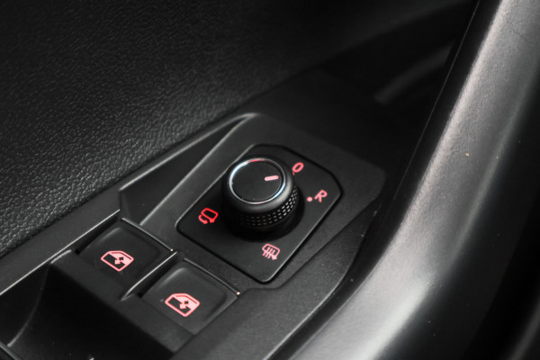 Volkswagen Polo 1.0 TSI Highline Business R Virtual Cockpit, Apple Carplay, Climate, PDC, Afn. Trekhaak