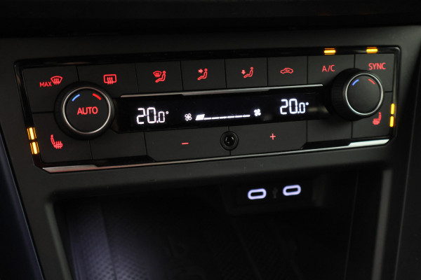 Volkswagen Polo 1.0 TSI Highline Business R Virtual Cockpit, Apple Carplay, Climate, PDC, Afn. Trekhaak